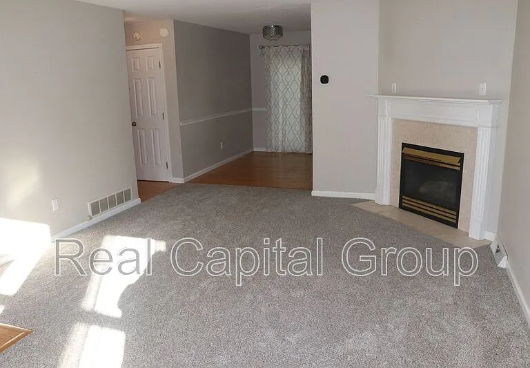 25 A Mapleridge Ave #B — Photo 3