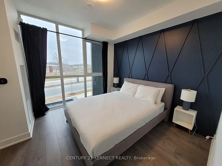 60 George Butchart Dr #Townhouse 2-2 — Photo 20