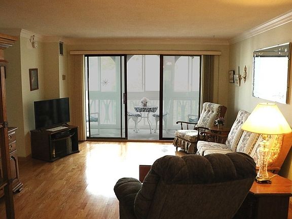 3rd image of 875 John Fitch Hwy APT 58