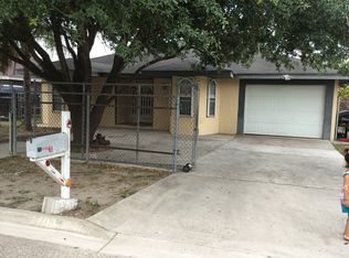 1403 N Oak St, Alton, TX 78573