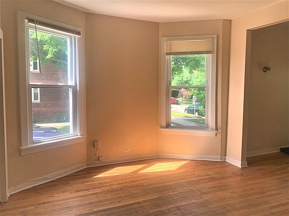5th image of 3801 N Saint Louis Ave #1