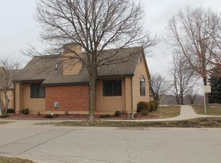 2211 Hamilton Dr, Ames, IA 50014