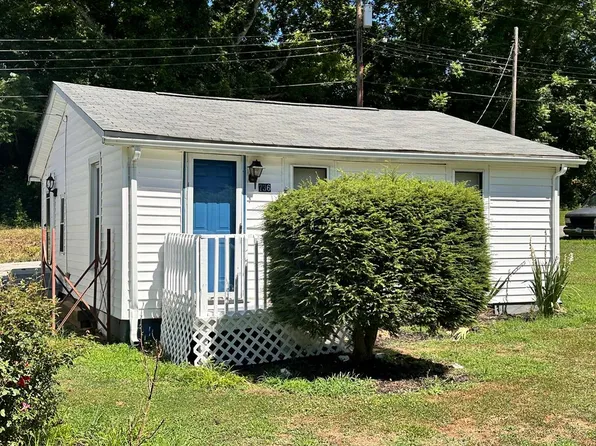 736 Madison St, Boydton, VA 23917