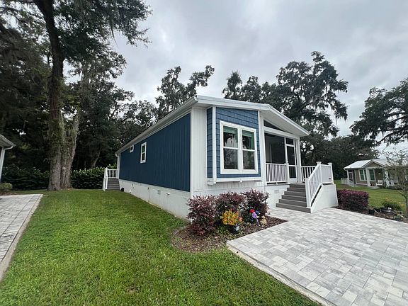 2nd image of 3605 Umbrella Tree Ln