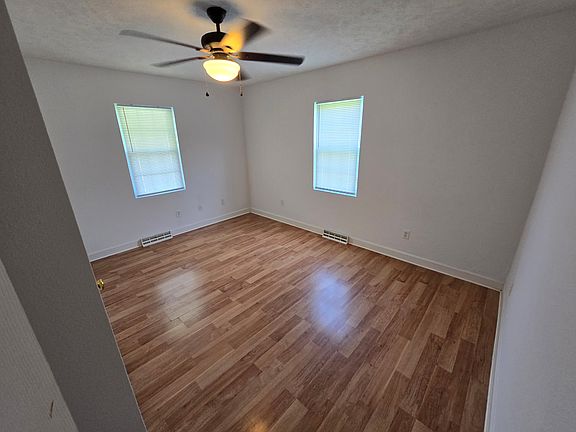 5th image of 3732 Bandy Rd