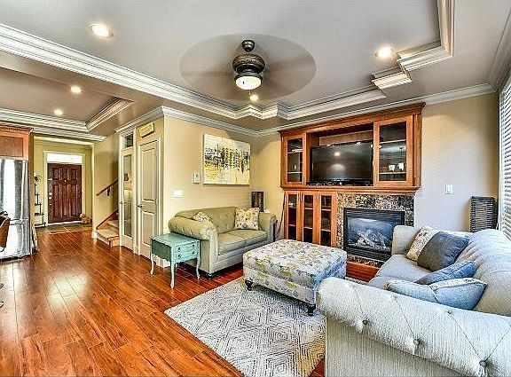 3rd image of 6949 196th St