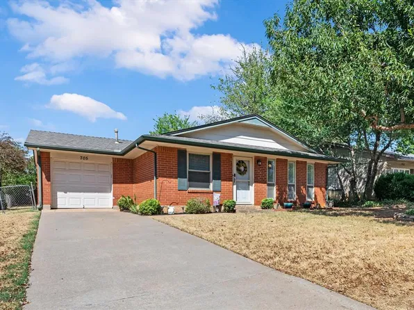 705 Scott Dr, Edmond, OK 73013