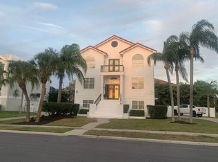 6221 Pasadena Point Blvd, Gulfport, FL 33707
