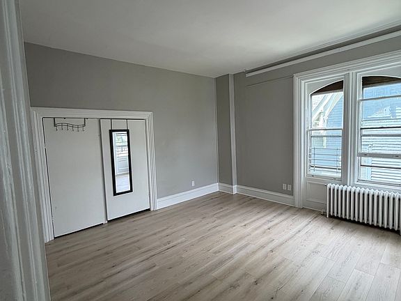 5th image of 805 3rd Pl