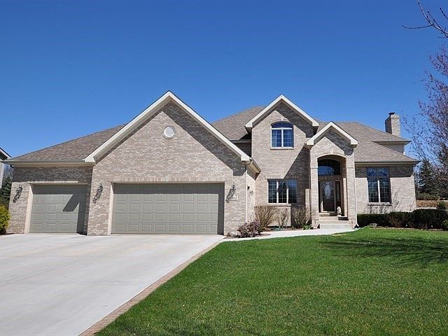 1st image of 20957 Mayfair Dr