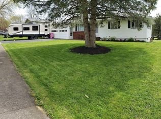 23 Sahara Dr, Rochester, NY 14624