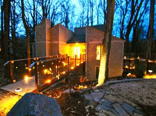 802 W Cornwallis Dr, Greensboro, NC 27408