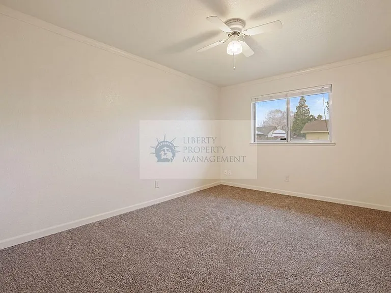 1558 Springcreek Way — Photo 13