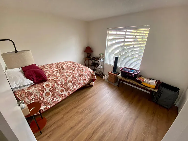 4823 W Chicago St — Photo 10