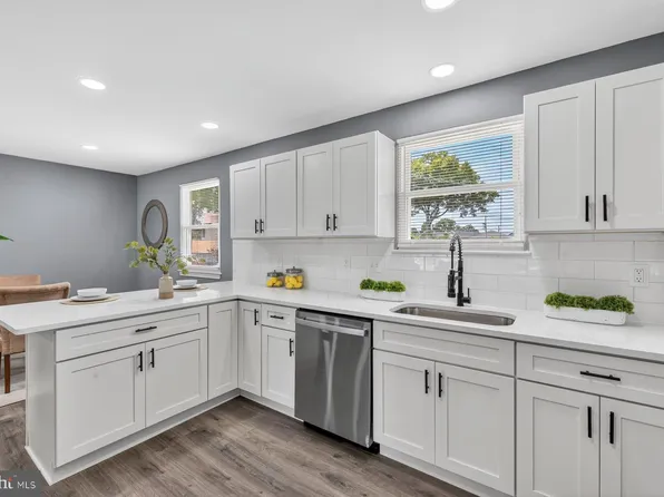 406 Silver Run Rd, Edgewater, MD 21037