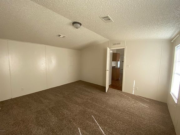 3rd image of 10687 SE 129th Ln