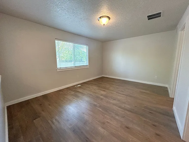 2225 W Steely Ct — Photo 8