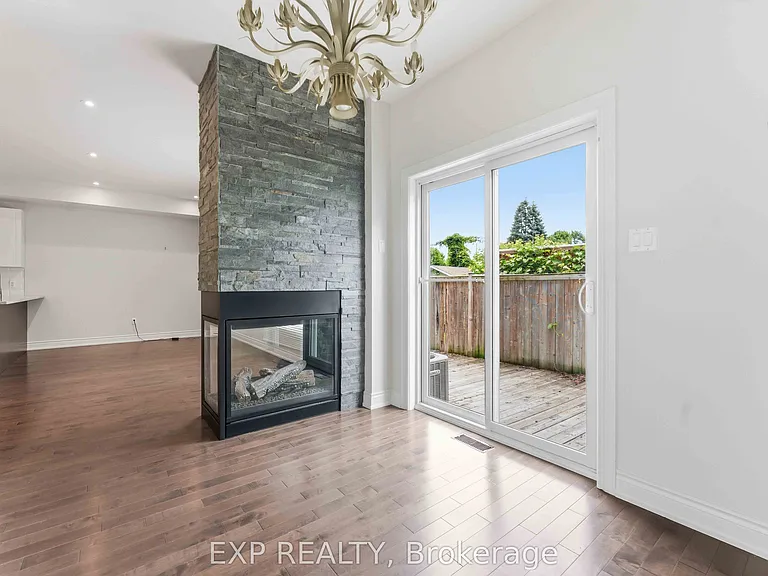 979 Admiral Ave — Photo 9