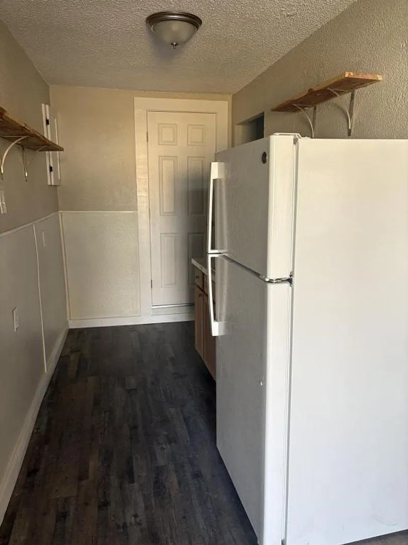 1610 Chippewa Ave SE — Photo 4