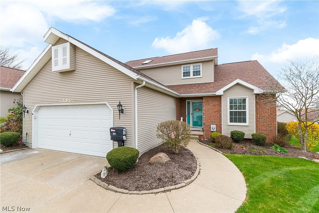 580 Bell Mawr Pl photo 1