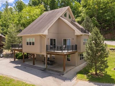 202 Yacht Club Landing Dr, Lake Ozark, MO, 65049