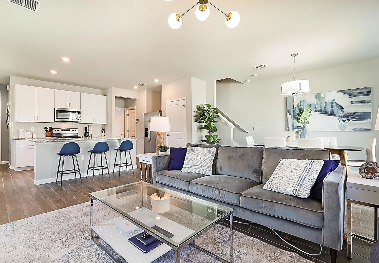 3 bed, 2.5 bath, 1804 sqft, $2,800 — Photo 3