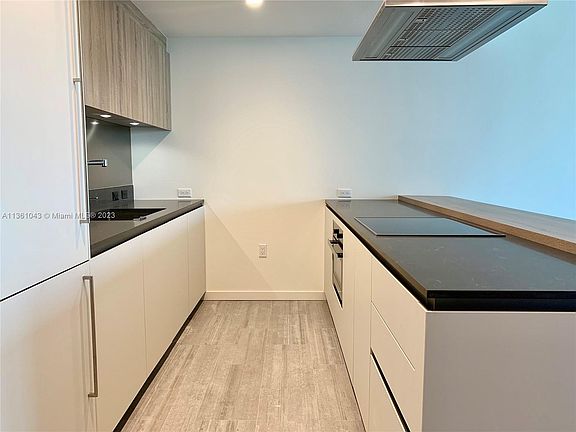 2nd image of 1000 Brickell Plz Unit 3110