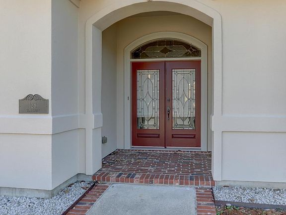 4th image of 128 Claremont Cir