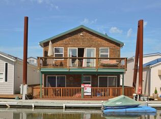19609 NE Marine Dr SLIP D6, Portland, OR