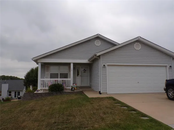 131 Falcon Way, Winfield, MO 63389