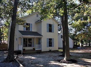 2825 Pine Meadows Cir, Chester, VA 23831