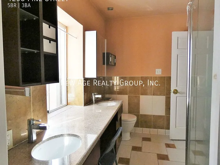 4238 Pine St — Photo 26