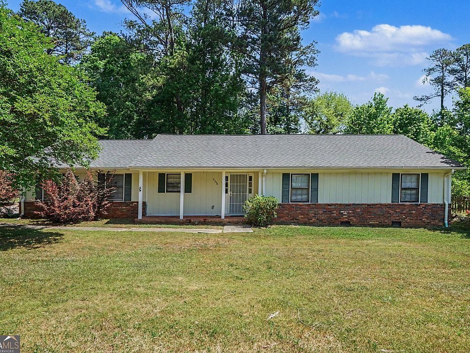 1st image of 2346 Eastgate Dr