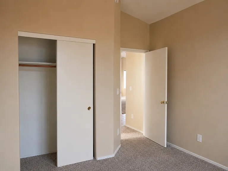150 W Freddie Canyon Way — Photo 6