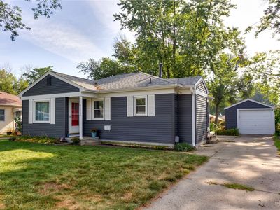 4111 40th St, Des Moines, IA, 50310