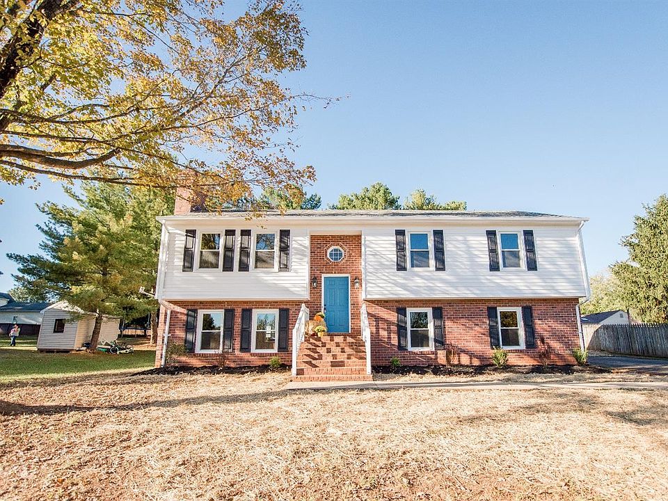 1st image of 239 Churchill Dr