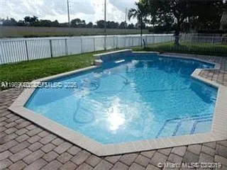 19150 SW 16th St — Photo 10