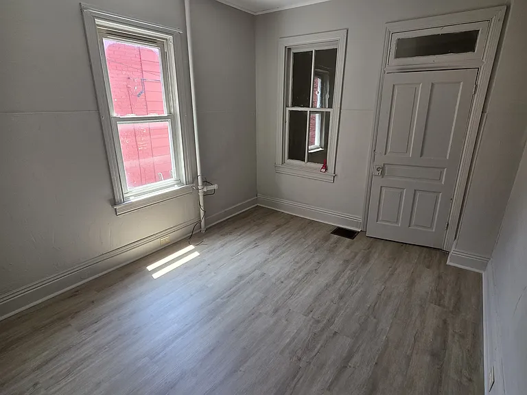 156 S Albemarle St — Photo 13