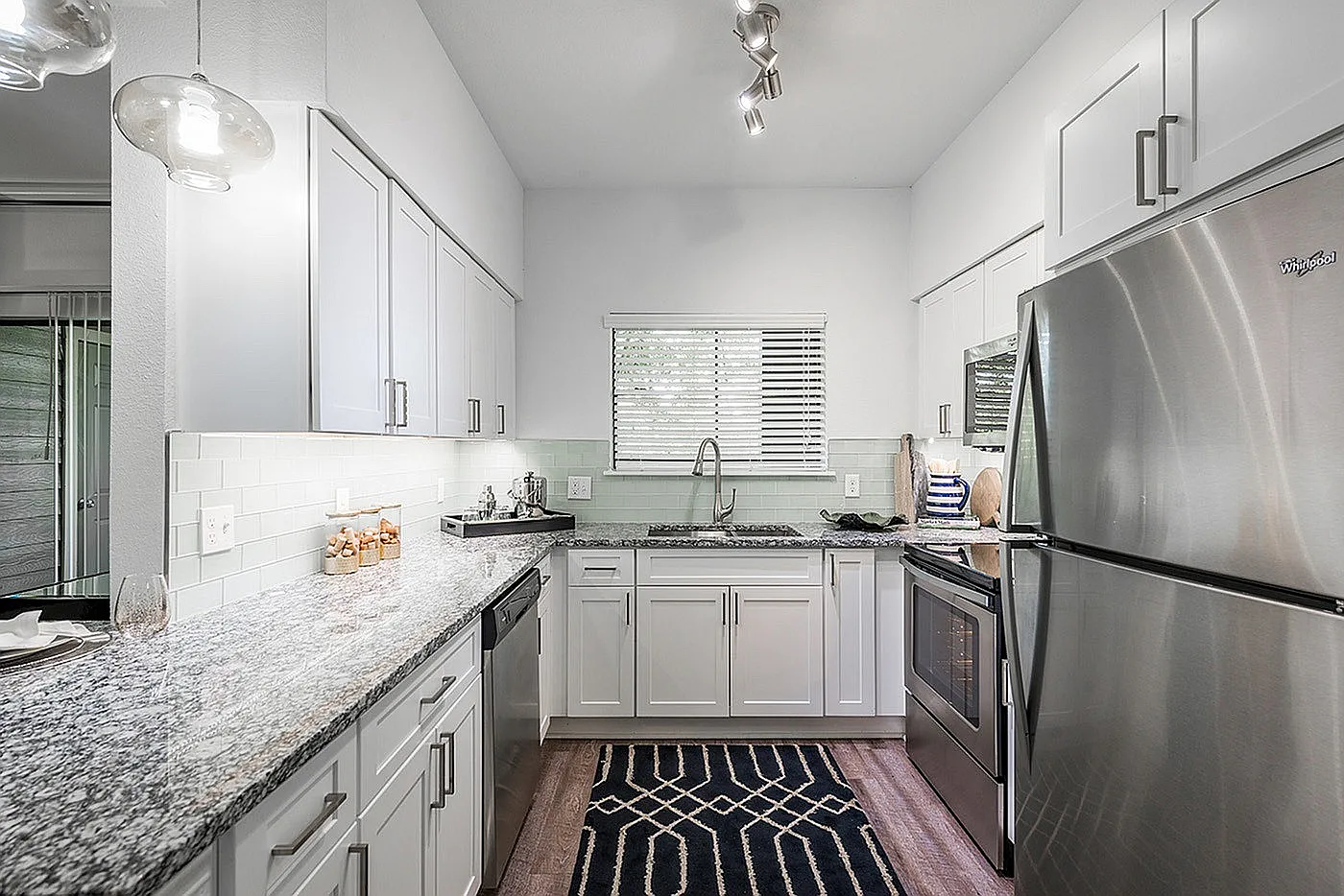 Walnut Hill Las Colinas — Photo 1