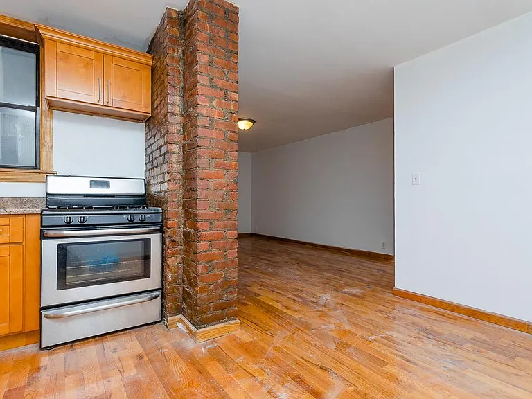 100 Broadway #1C — Photo 2
