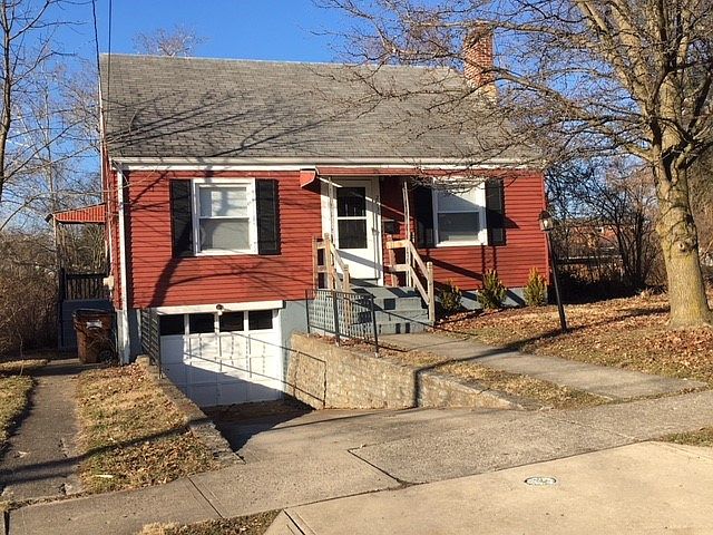 1st image of 2933 Royal Glen Dr