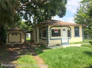 5030 4th St, Zephyrhills, FL 33542