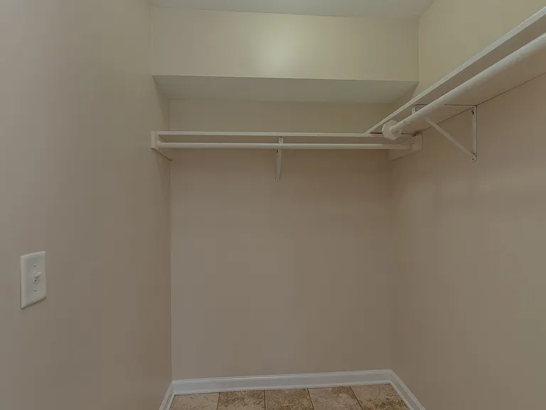 913 Walker St #102 — Photo 25