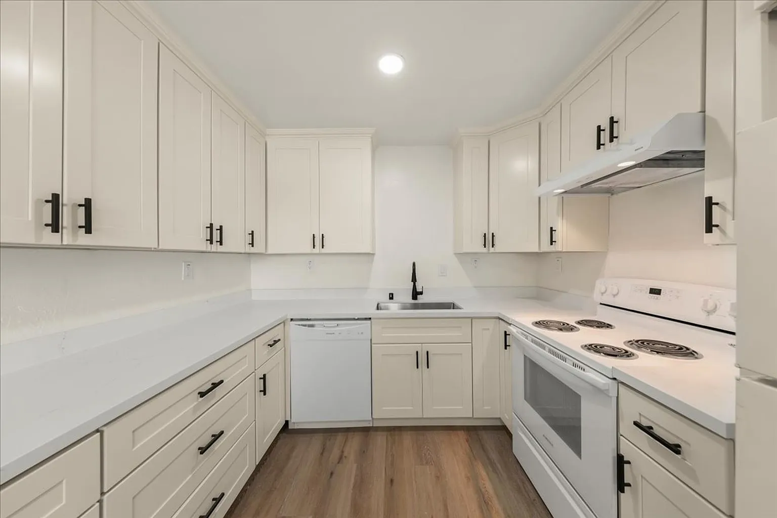 2935 Ladd Ave #2943 photo 1