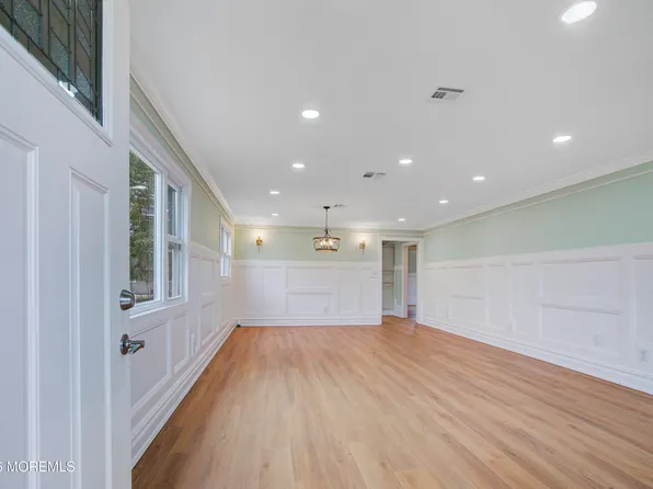 9 Port Royal Drive, Toms River, NJ 08757