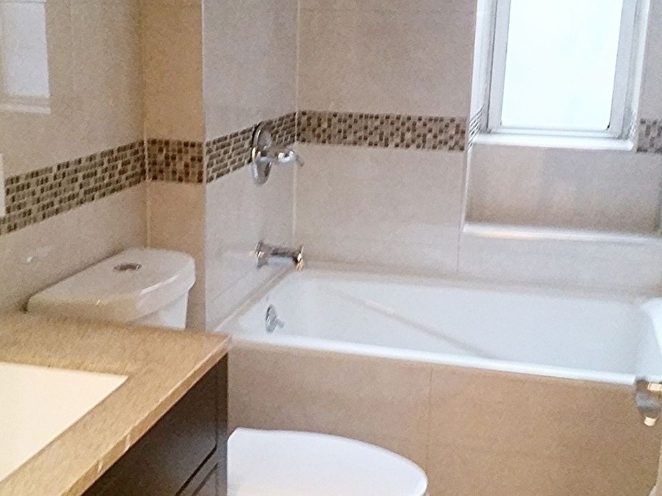 2nd image of 1155 E 35th St APT 2A