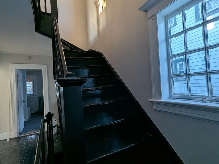 184 Buckingham St #2 — Photo 4