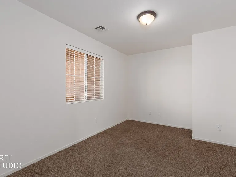 130 Falcon St — Photo 6