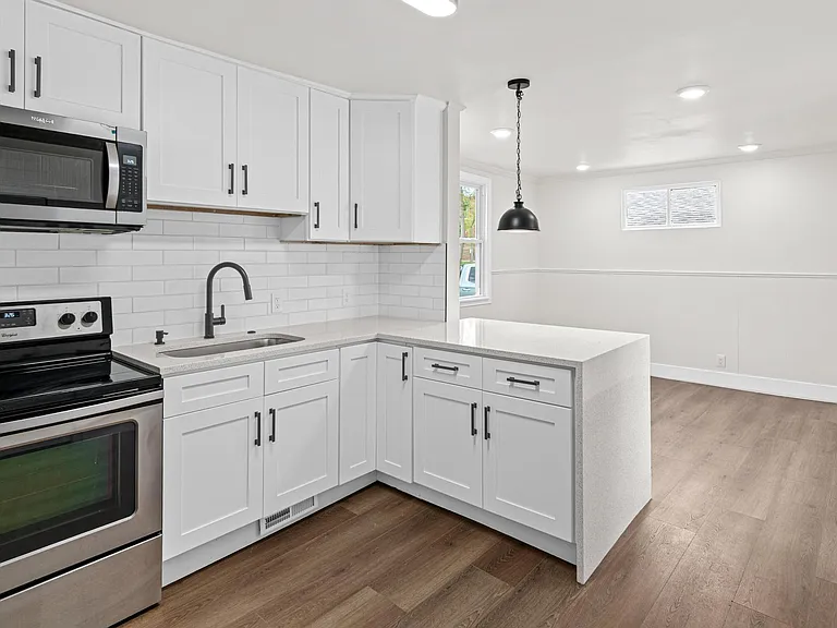 3401 Pillsbury Ave S — Photo 2