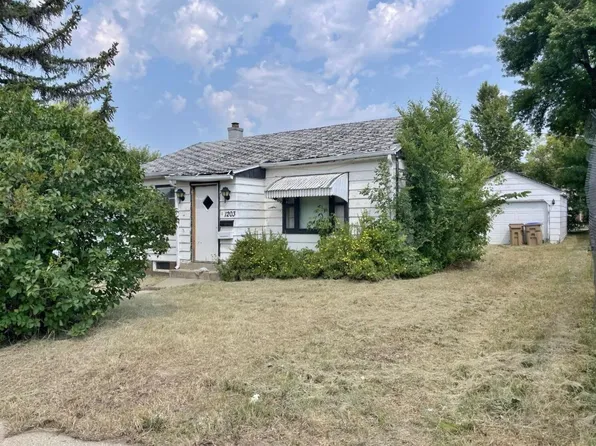 1203 Main St S, Minot, ND 58701